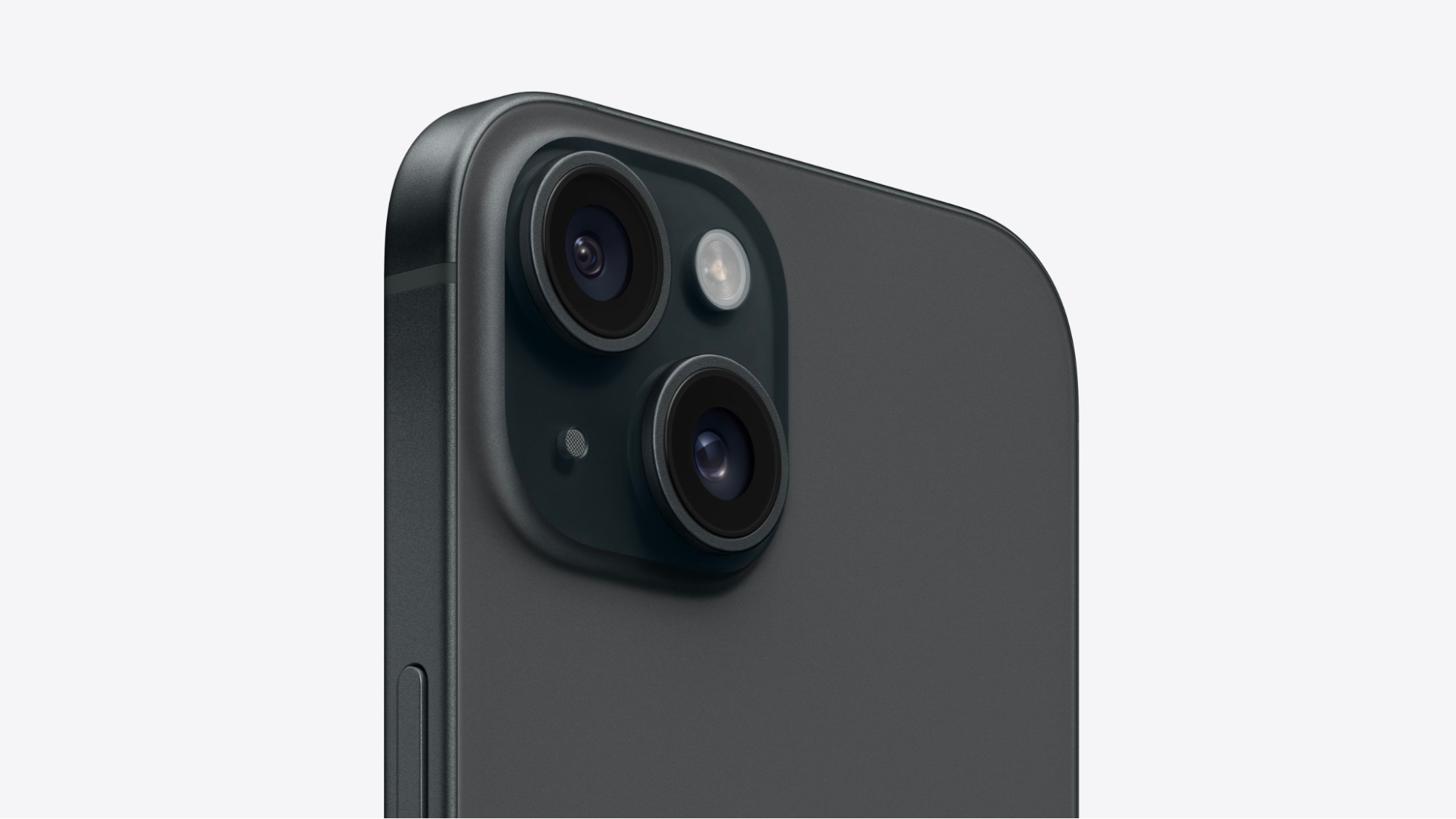 Mặt kính camera iPhone 15 Plus có màu Đen đậm hơn mặt lưng